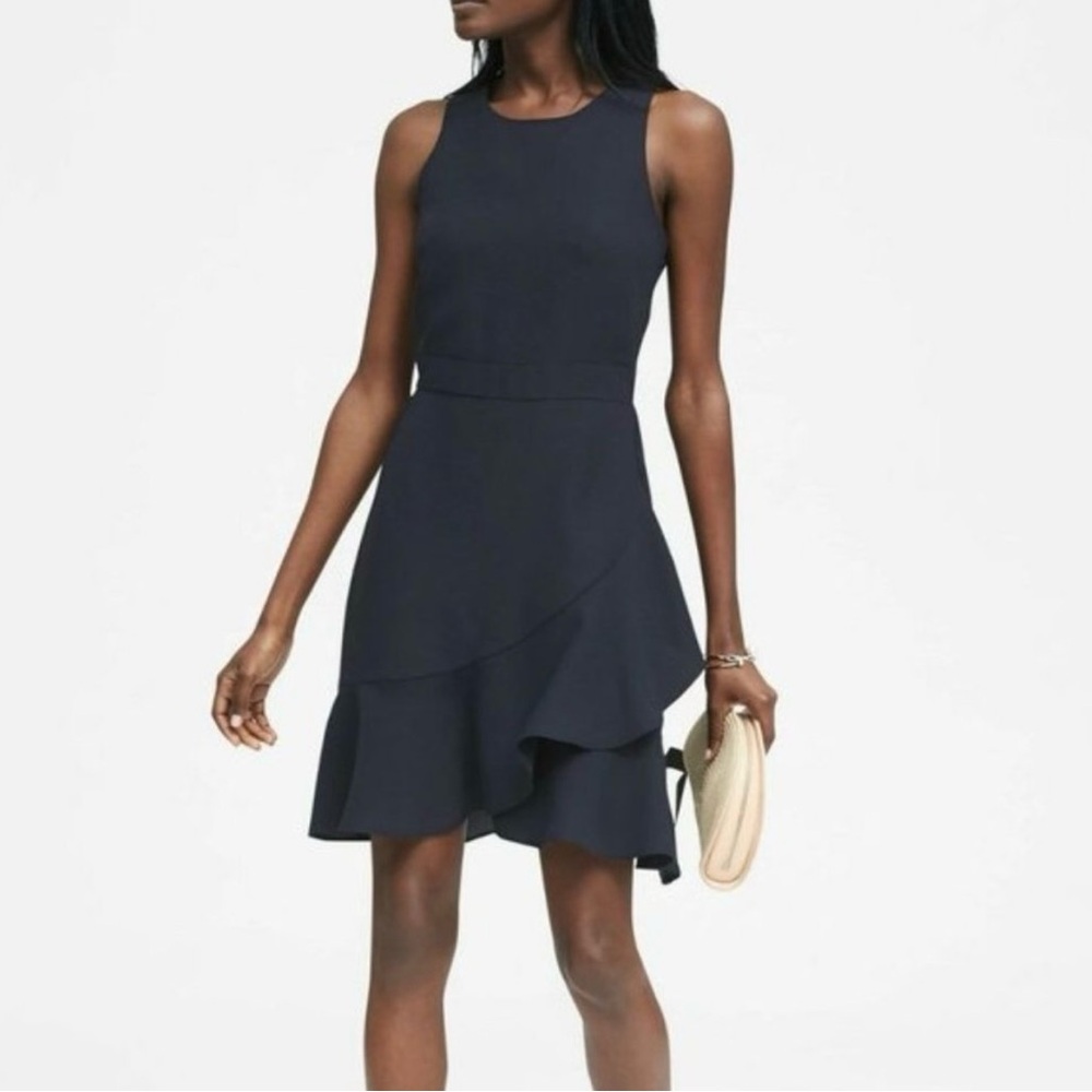 Banana Republic Ruffle dress size 2 NWT
